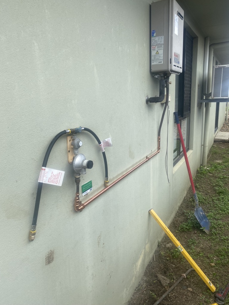 External LPG regulator and appliance supply pipework